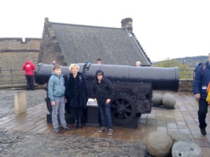 Anne og ungerne på Edinburgh Castle